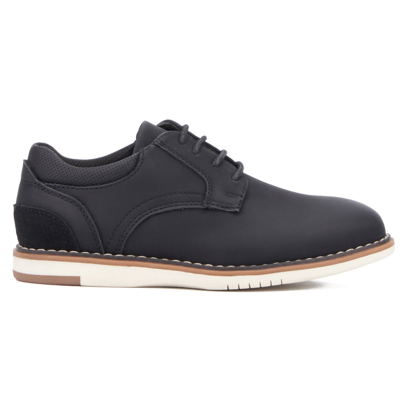 Boy's Daniel Oxford